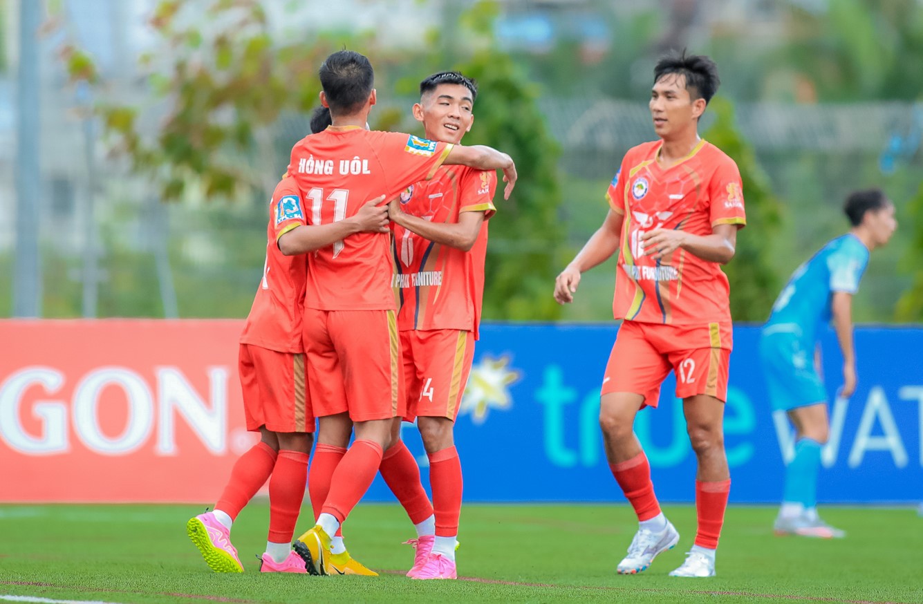 HLV Trí “Iker”: Bảy Núi không quan tâm đến chuyện đua top 3
